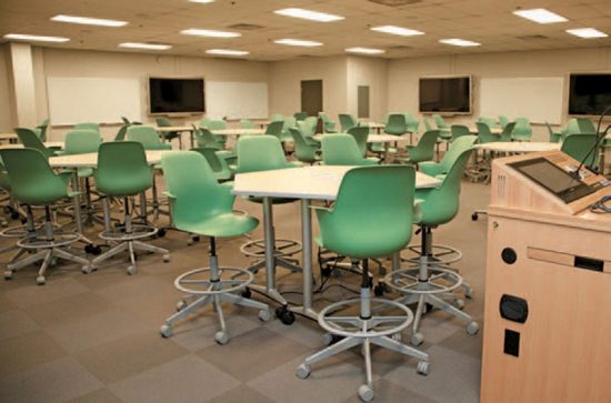 18013-UofT-Engineering_Final-Book-HighRes_Page_77_Image_0010 teal room