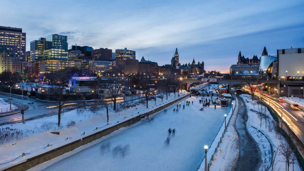 Skating-on-the-Rideau-Canal-at-night-winter-0070-credit-Ottawa-Tourism-Cq0xBb.tmp_